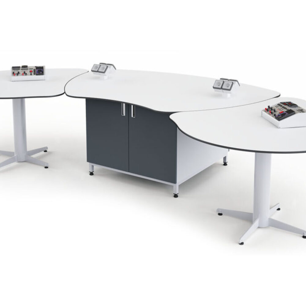 Physics Student Desk L01-22
